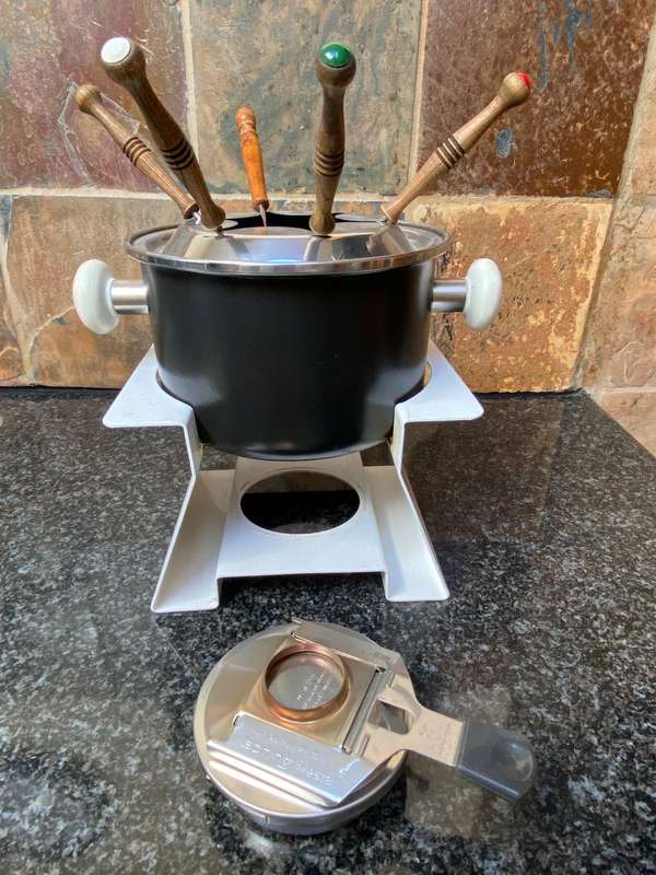 Swiss made fondue set, in good condition