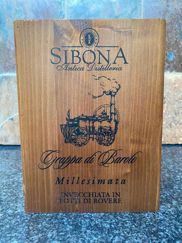 1 x Sibona Grappa di Barolo No. 1845 ,empty bottle in wooden box, collectors item, rare,