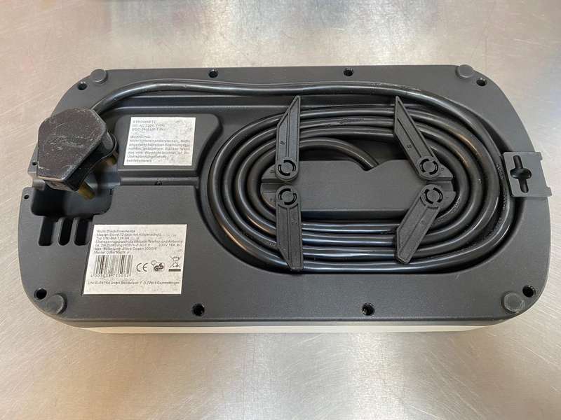 Multi Master-Slave 12 Plug, like new ,from Germany