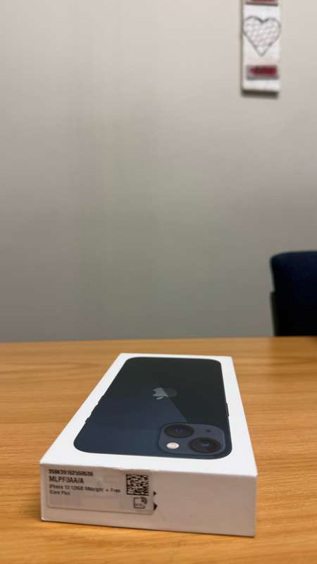 Apple iPhone 13