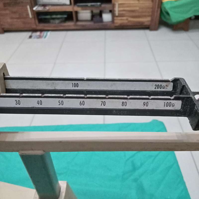 VINTAGE SCALE