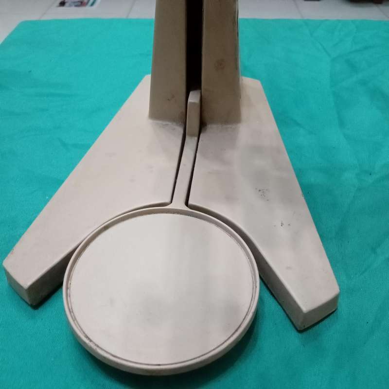 VINTAGE SCALE