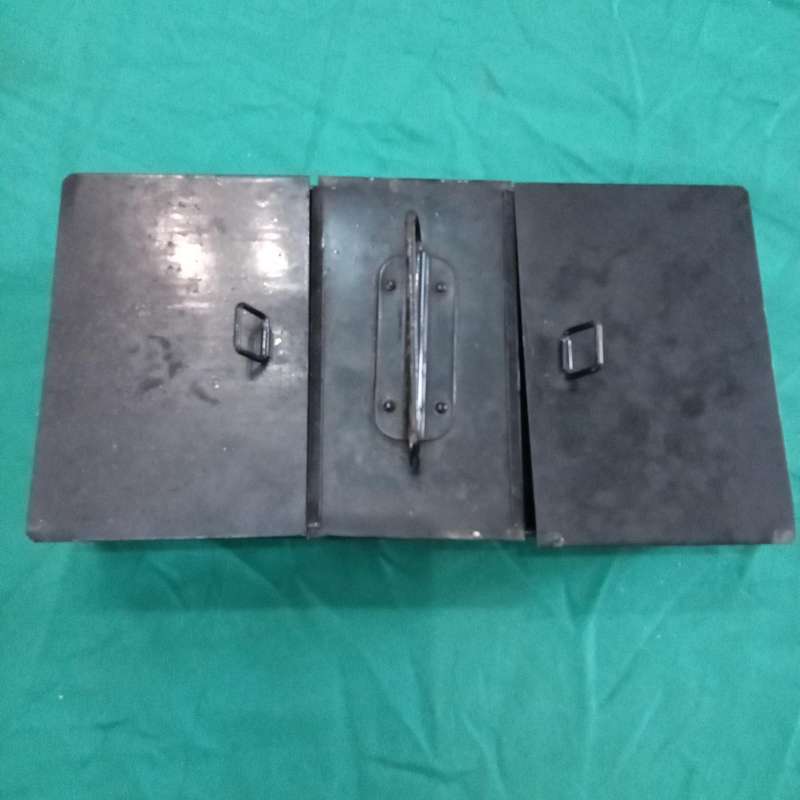 MEDALS AND STEEL BOX