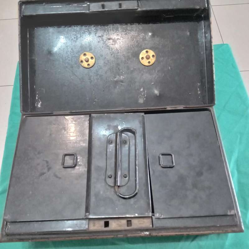 MEDALS AND STEEL BOX
