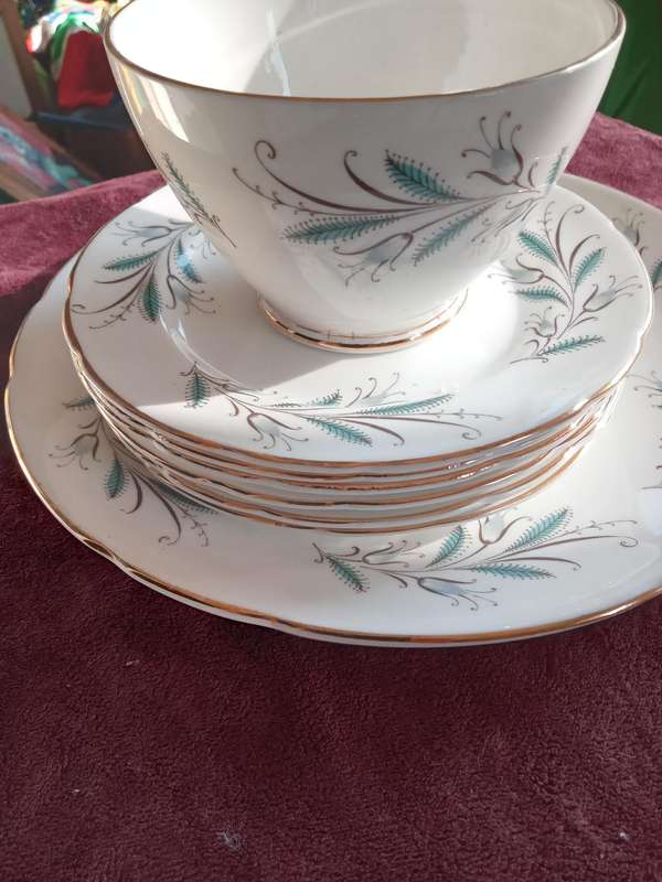 VINTAGE ENGLISH PORCELAIN SET
