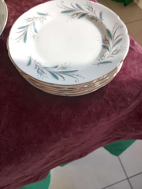 VINTAGE ENGLISH PORCELAIN SET