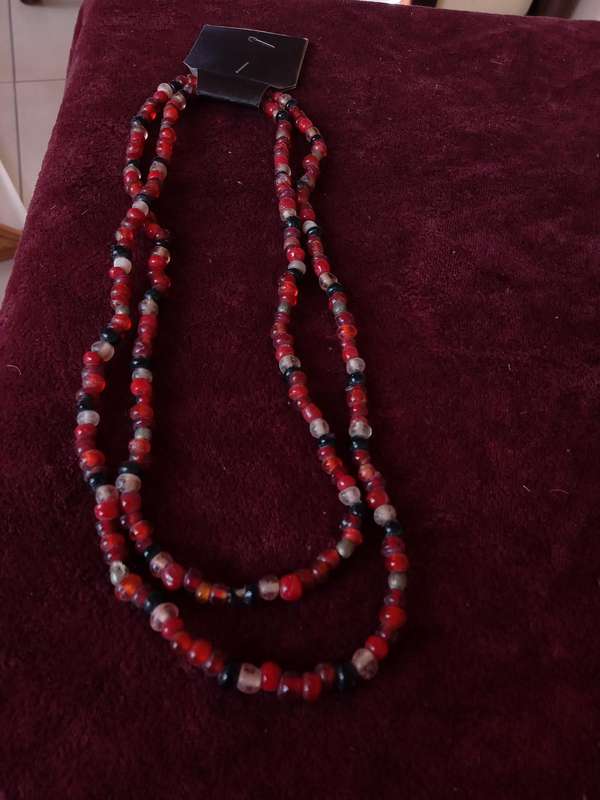 BEADED NECK JEWELLRY