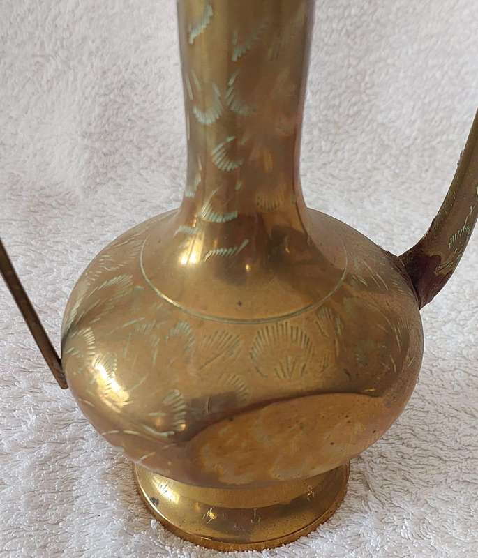 Vintage Indian Handcrafted Brass Surahi Aftaba (Decorative Teapot / Coffee Pot) Circa 1970