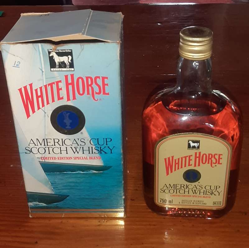 White Horse Whisky. Limited Edition