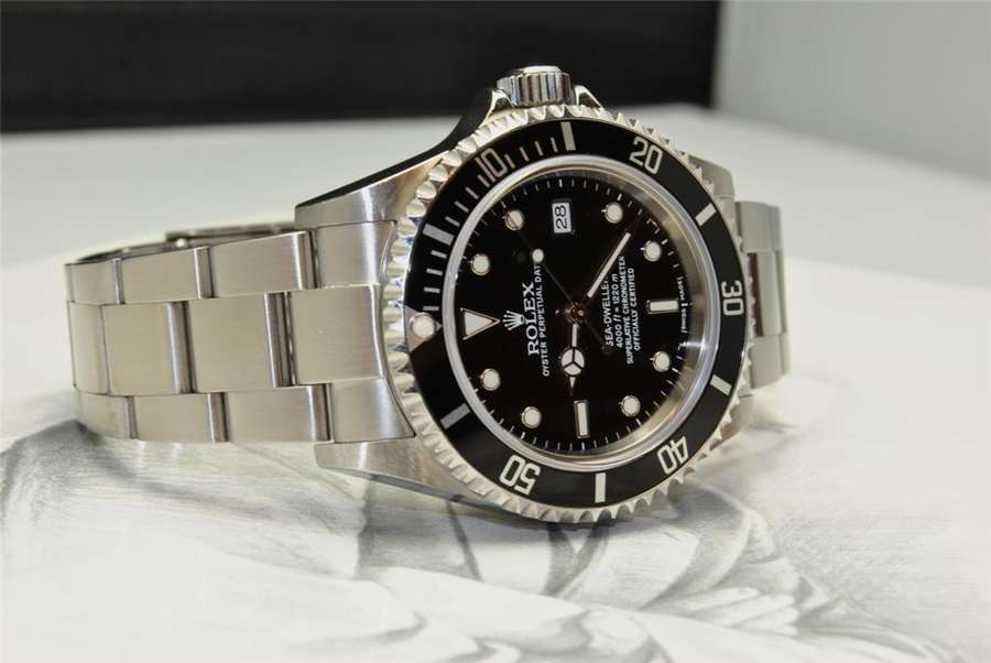 eBay Image Hosting at www.auctiva.com