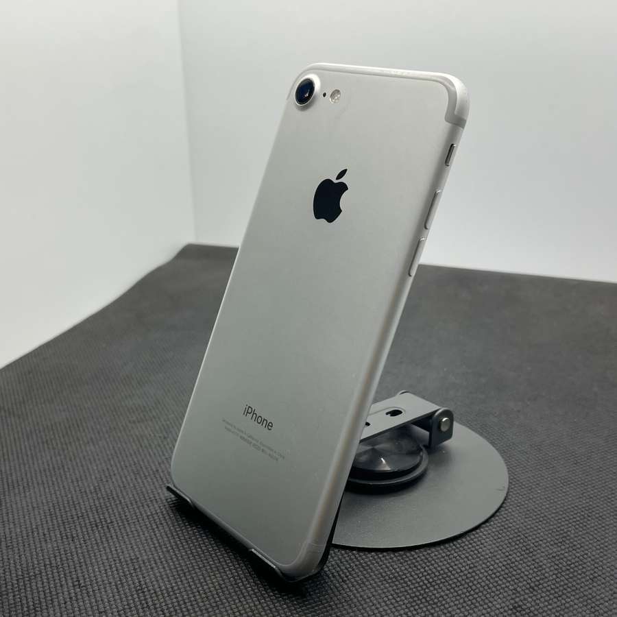 Apple iPhone 7 32GB Silver - Bright Spots