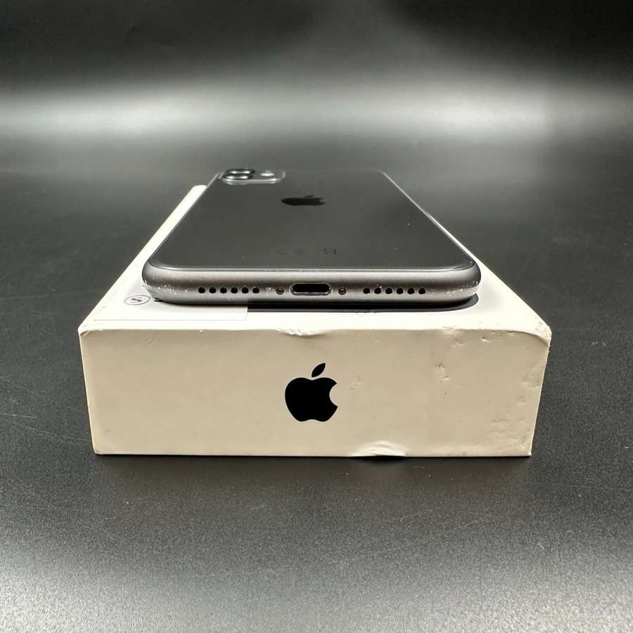 iPhone 11 64GB Black