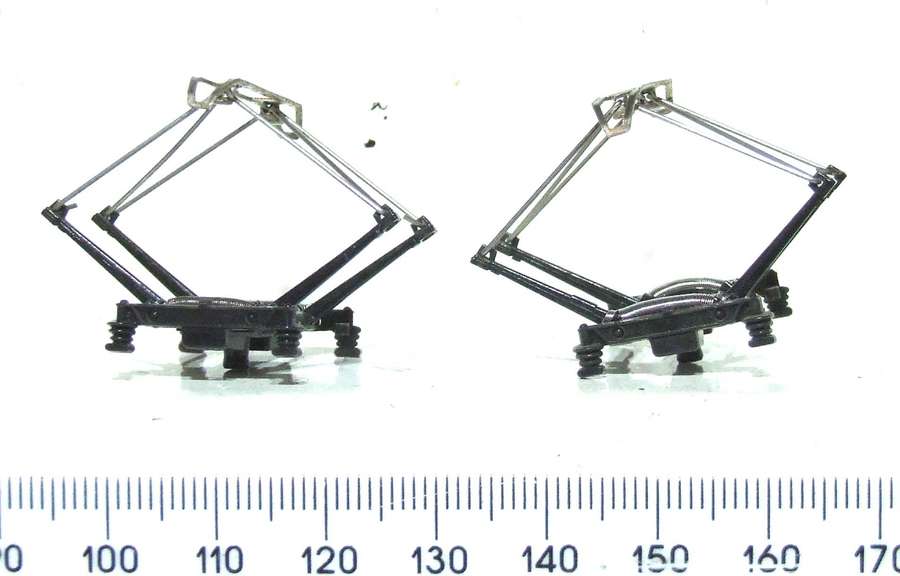 LIMA HO: 1pr SAR E5 Locomotive Pantographs  in Good condition(with new Springs) for Parts.(Italy)