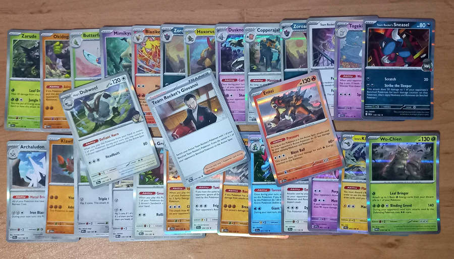 25x Holo Pokemon Cards