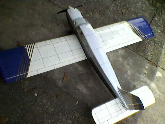 40 size Piper Cherokee plane with all it's servo's and battery pack. Only needs motor and receiver