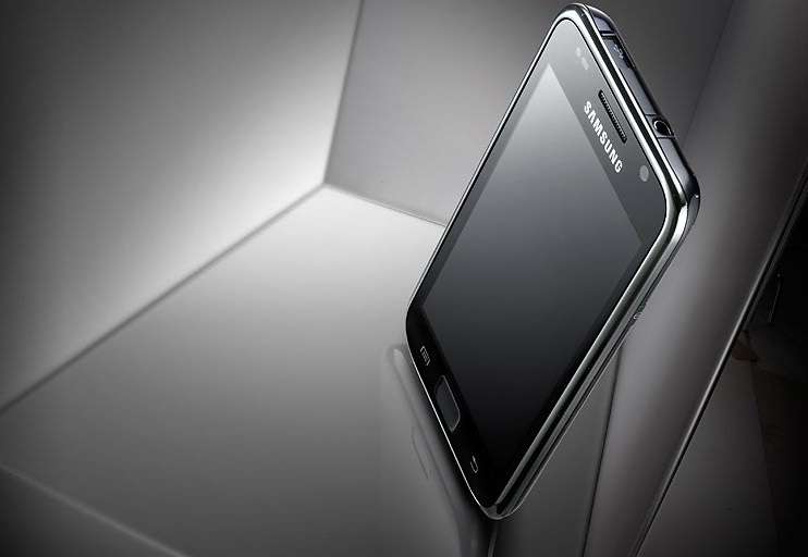 **** SAMUNG GALAXY S (i9000) **** AS NEW, COMPLETE IN BOX *** ANDROID / 3G / HD / GPS / TOUCHWIZ!!!