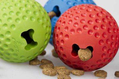 Rogz Gumz Dog Treat Ball - Large 78mm (Red)