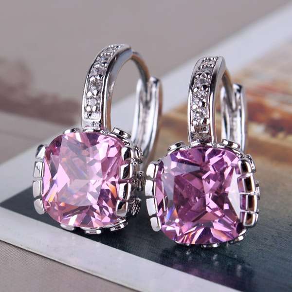 ELEGANCE RANGE! - BEAUTIFUL 18K GOLD FILLED SAPPHIRE LEVERBACK EARRINGS