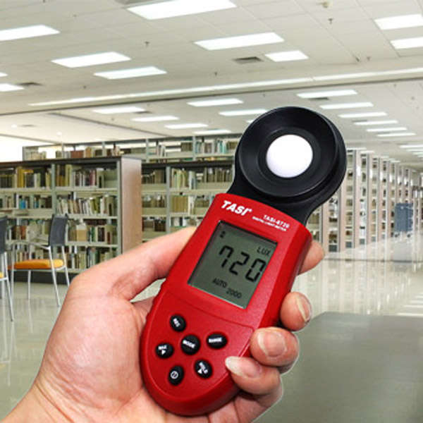 Digital LCD Backlight Pocket Light Meter Lux/FC Measurer