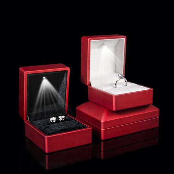 Red Solid Polish LED Lighted Ring Box Jewelry Wedding Gift Case