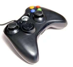 Xbox 360 & Windows PC USB Wired Controller Gamepad in BLACK - Hi-TEC ESSENTIALS