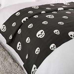 Dreamscene Skulls Fleece Blanket Black 120 x 150 Cm