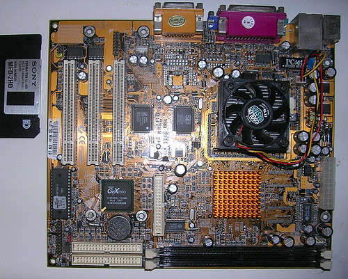 BARGAIN !!! Pentium 3 Motherboard, CPU and Ram !! BARGAIN