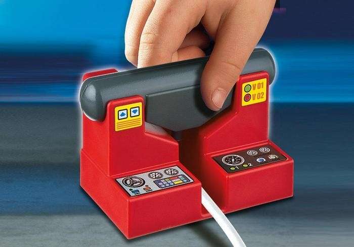 Our Generation - Deluxe Hairgrow Doll - Peyton (with hair that really grows!)