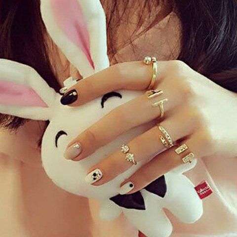 A Suit of Chic Rhinestone Geometric Cuff Rings For Women