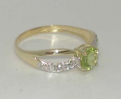 Lovely 9ct Yellow Gold Green Peridot & Diamond Ring. Goldmine Jewellers.
