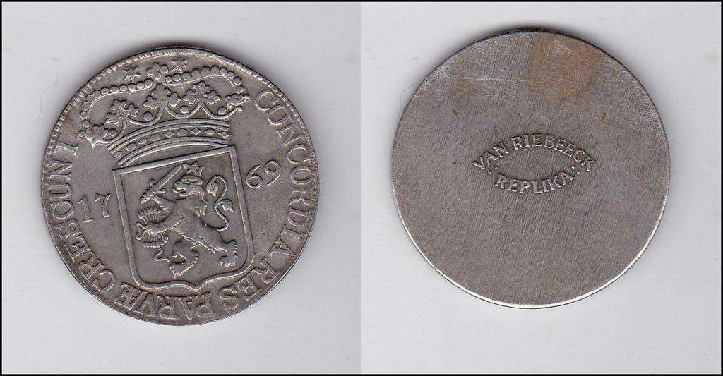 VAN RIEBEECK REPLIKA 1769 SILVER DUKAT