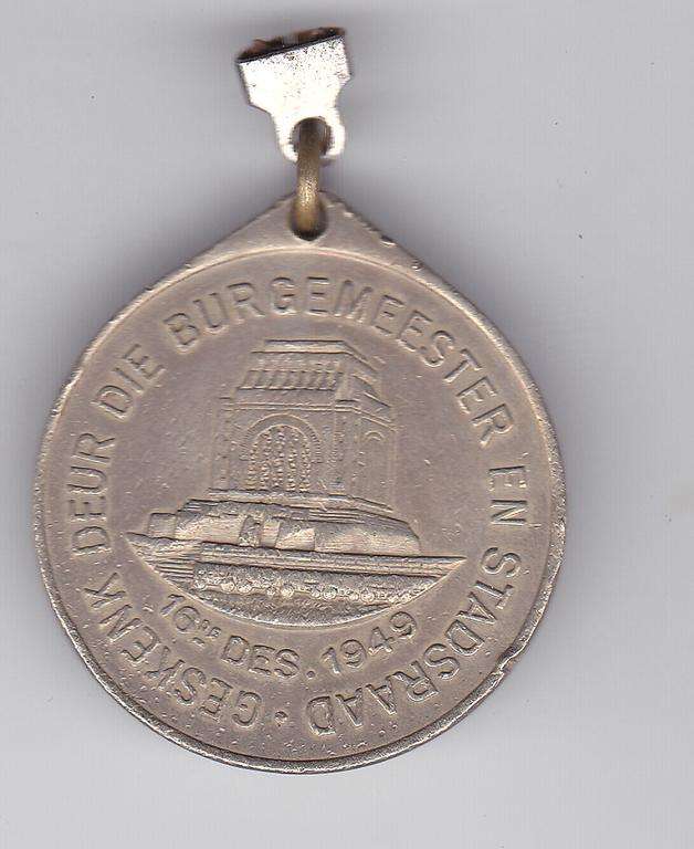 VOORTREKKER MONUMENT 16TH DECEMBER 1949 MEDALLION
