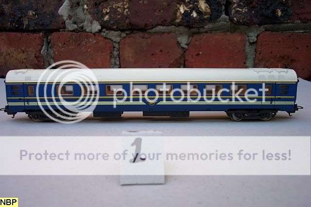 LIMA HO  SAR BLUE TRAIN COACH no1