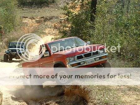 Nissan D21 Hardbody (1996) service manual (E-book)