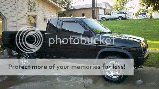 Nissan D21 Hardbody (1994) service manual (E-book)