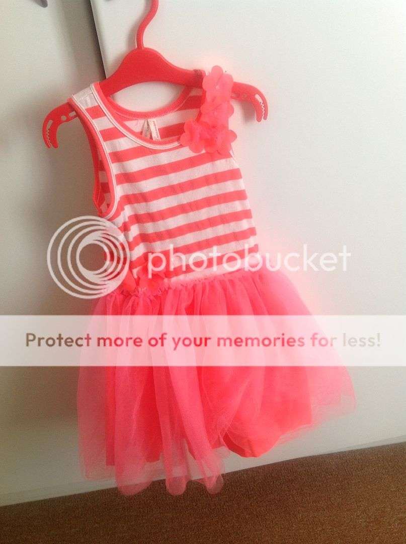 Baby girl peach and white ballerina outfit in size3years By Cotton On