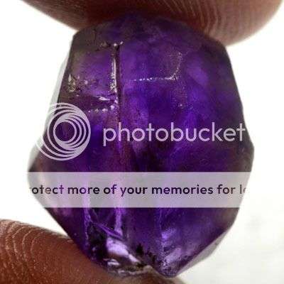 LOVELY PIECE OF ROUGH - 27.80CT. 100% NATURAL UNHEATED DEEP PURPLE AMETHYST