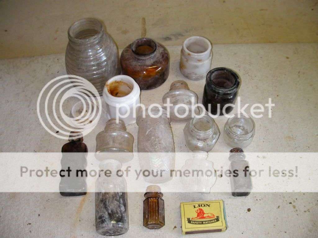 Yes and here I have more old antique looking bottles R1. start bid