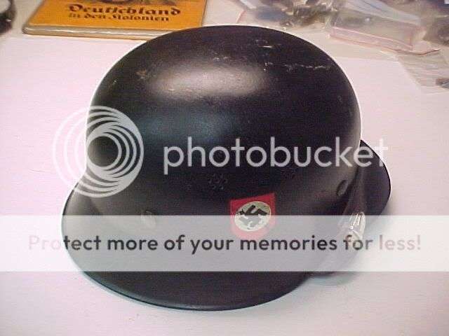 WWII Nazi German STEEL HELMET POLIZEI R10 NO RESERVE!