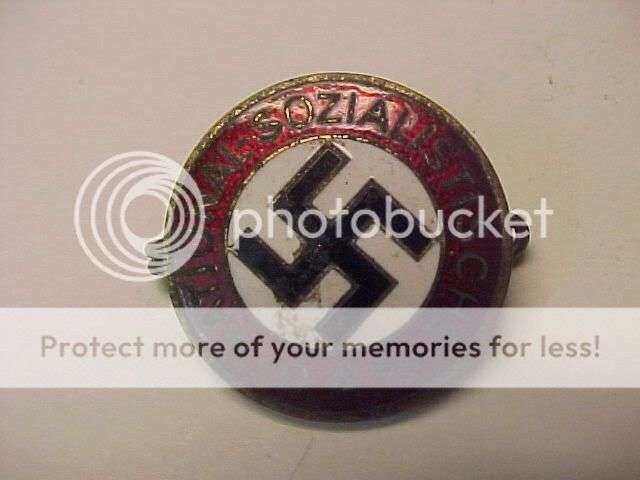 WWII German NSDAP Enamel Party Badge R10 NO RESERVE!