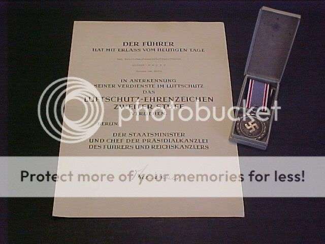 WWII Nazi German BOXED LUFTSCHUTZ Medal w AWARD DOCUMENT!!~