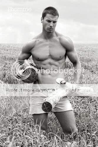 20000+ beautifull artistic male pictures (some famous)