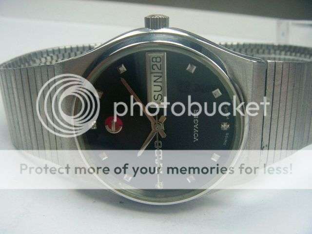 RADO VOYAGER DAY/DATE AUTOMATIC MIDSIZE WATCH, BLACK