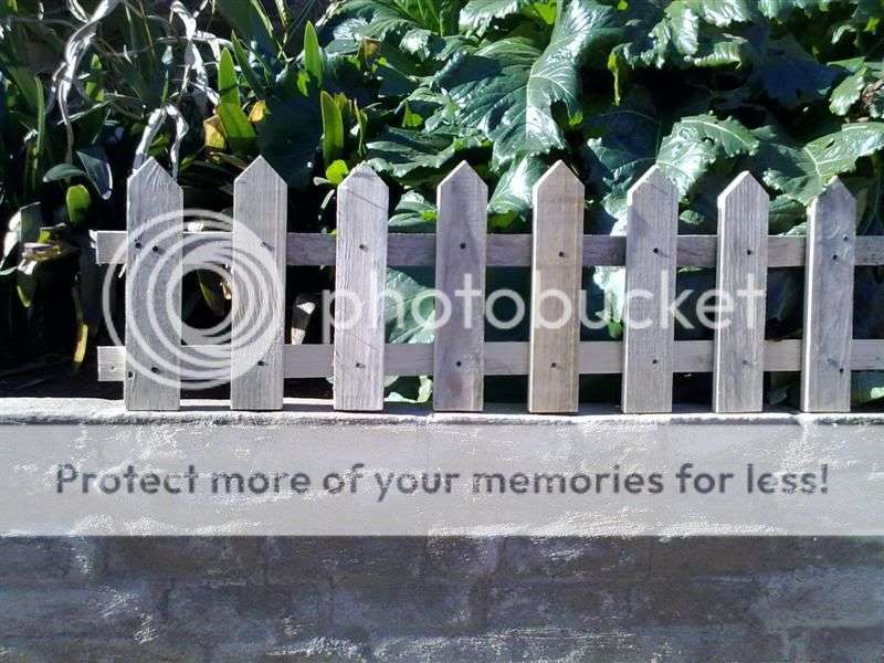 Fence Special 1200 x 350mm Picket Fence
