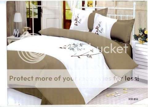Khaki & white 6 Pc Duvet Set