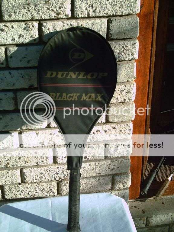 DUNLOP BLACK MAX TENNIS RACKET AND ZIP UP COVER