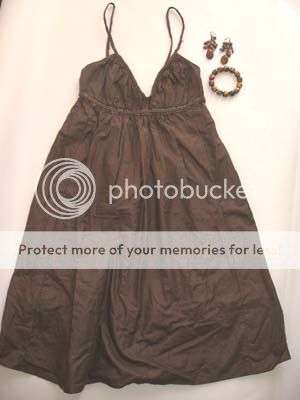 LOVELY COPPER-BROWN BABYDOLL-STYLE DRESS**with accessories**