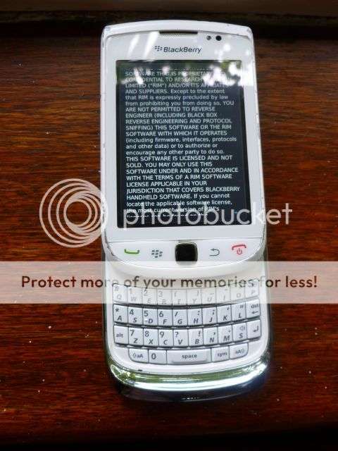 BlackBerry TORCH 9800 white ~Boxed~