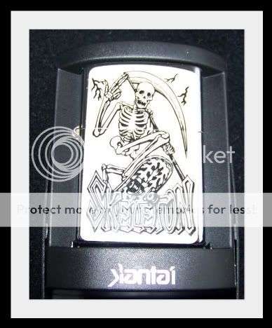 Glow in the dark Skeleton lighter