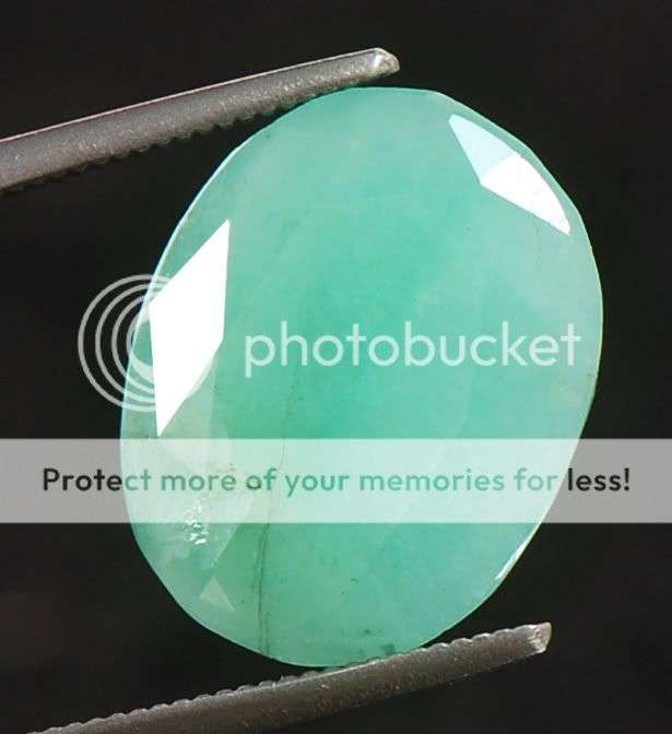 5.50cts Natural Muzo Mines Colombian Emerald - Untreated - 100% natural Earth Mined!